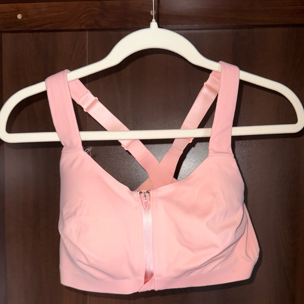 Victorias Secret Maximum support sports bra